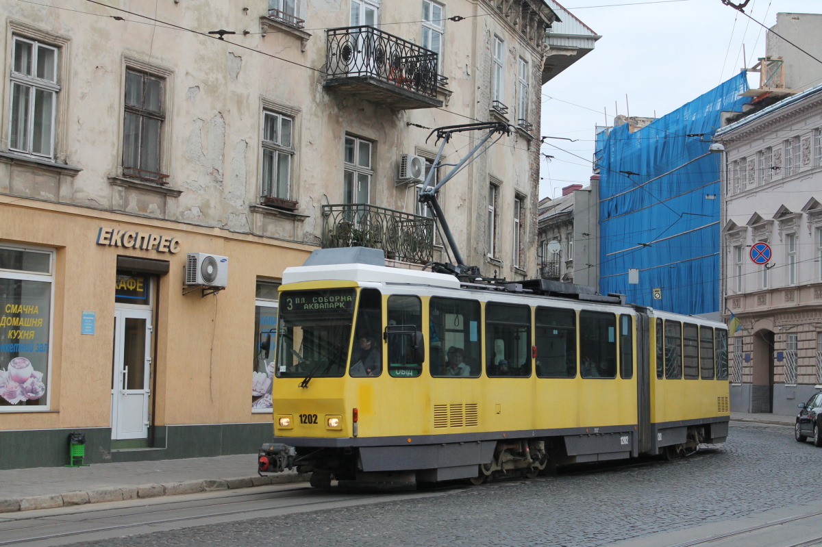 Львов, Tatra KT4DM № 1202