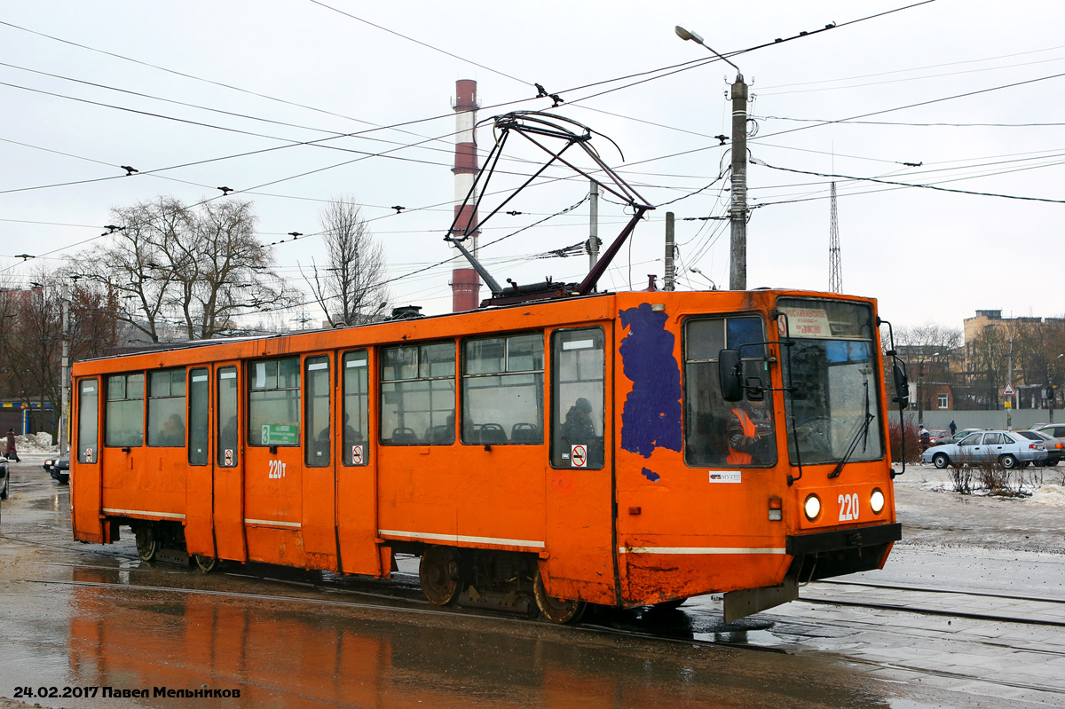 Szmolenszk, 71-608K — 220