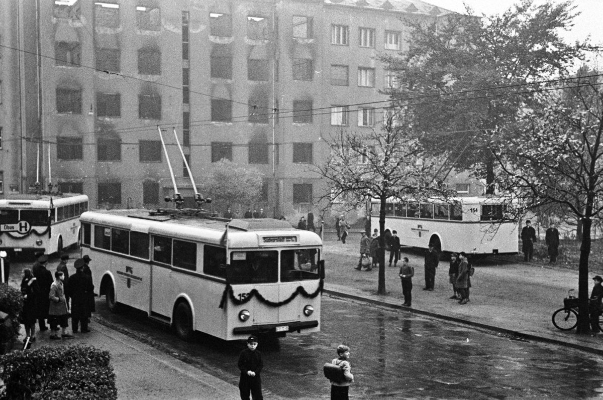 Дрезден, Henschel/Schumann/Ansaldo NII № 152; Дрезден — Открытие троллейбусной системы Дрездена (08.11.1947); Дрезден — Старые фотографии (троллейбус)