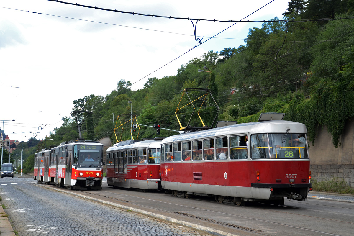 Прага, Tatra T6A5 № 8665; Прага, Tatra T3R.P № 8567