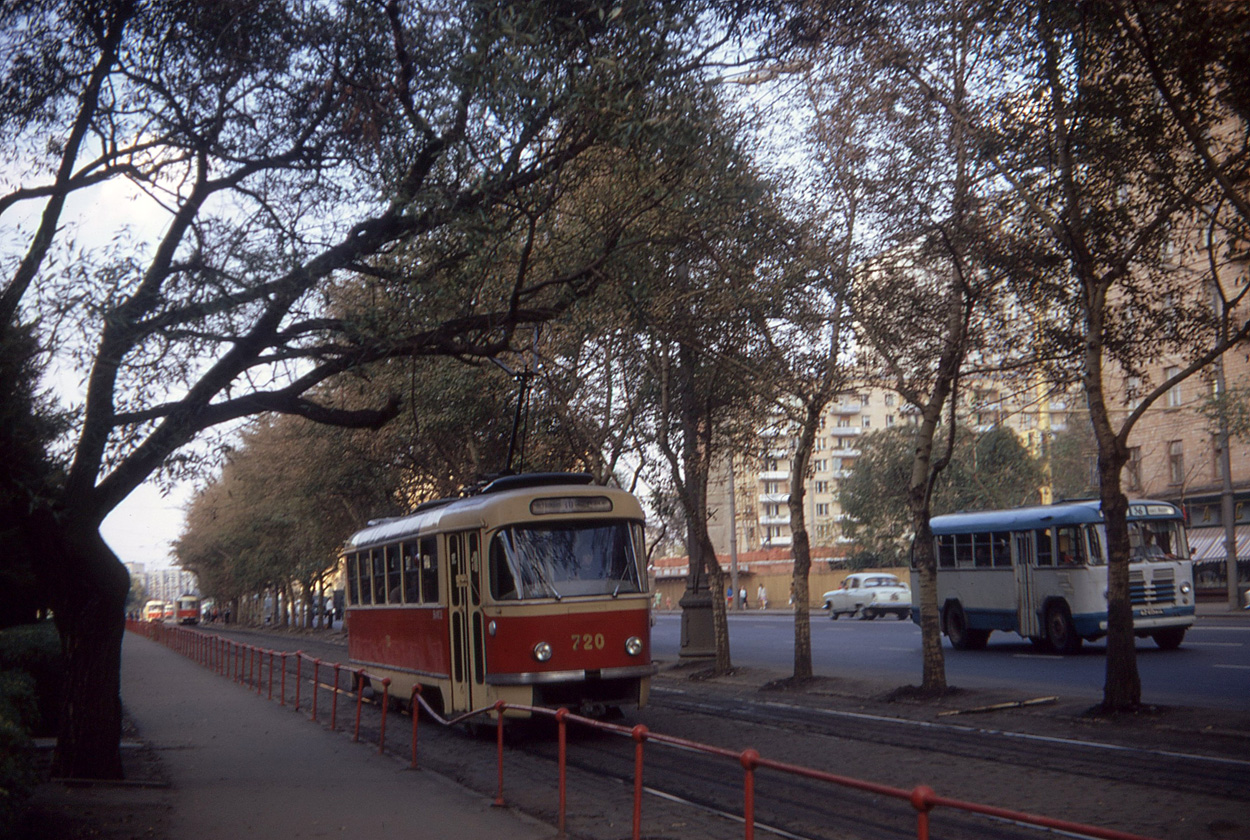 Москва, Tatra T3SU (двухдверная) № 720