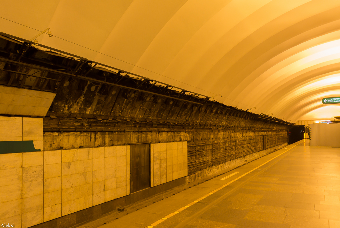 St Petersburg — Metro — Line 3; St Petersburg — Track repairs