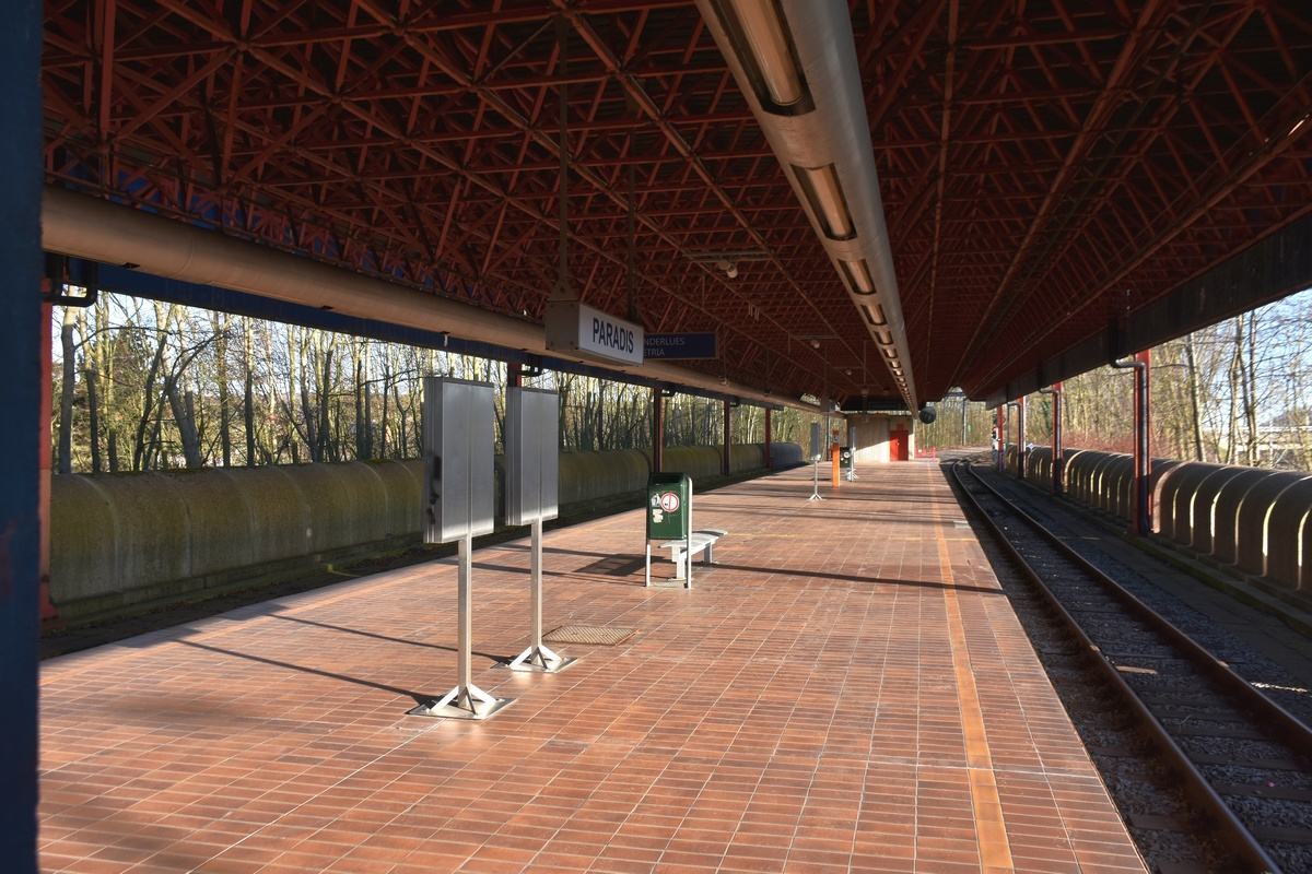 Шарлеруа — Станции и инфраструктура (открытые)