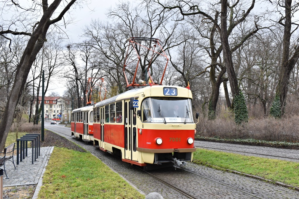 Прага, Tatra T3SU № 7001; Прага, Tatra T3SUCS № 7188