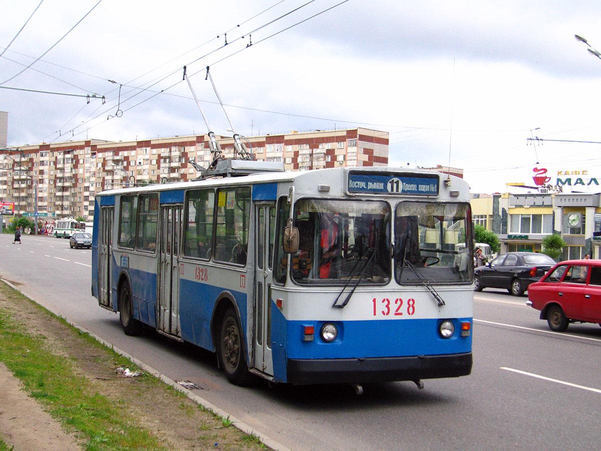 Т 10 троллейбус. ЗИУ 682г00 Ижевск. ЗИУ 682 Ижевск ТРАНСФОТО. Троллейбус Ижевск ЗИУ 682г. Троллейбус ЗИУ 682 Ижевск ТРАНСФОТО.