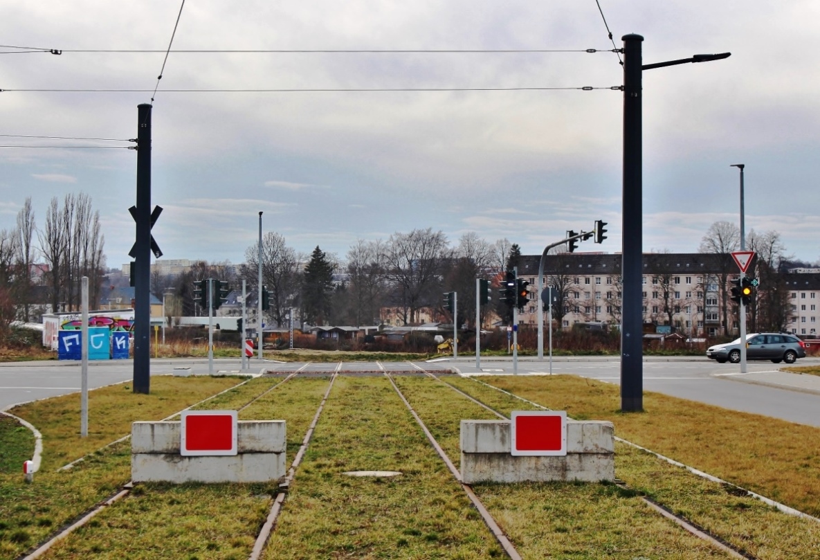 Chemnitz — Tram lines and infrastructure • Straßenbahnstrecken und Infrastruktur; Chemnitz — Tram-railway system "Chemnitzer Modell" • Straßenbahn-Eisenbahnkonzept "Chemnitzer Modell"
