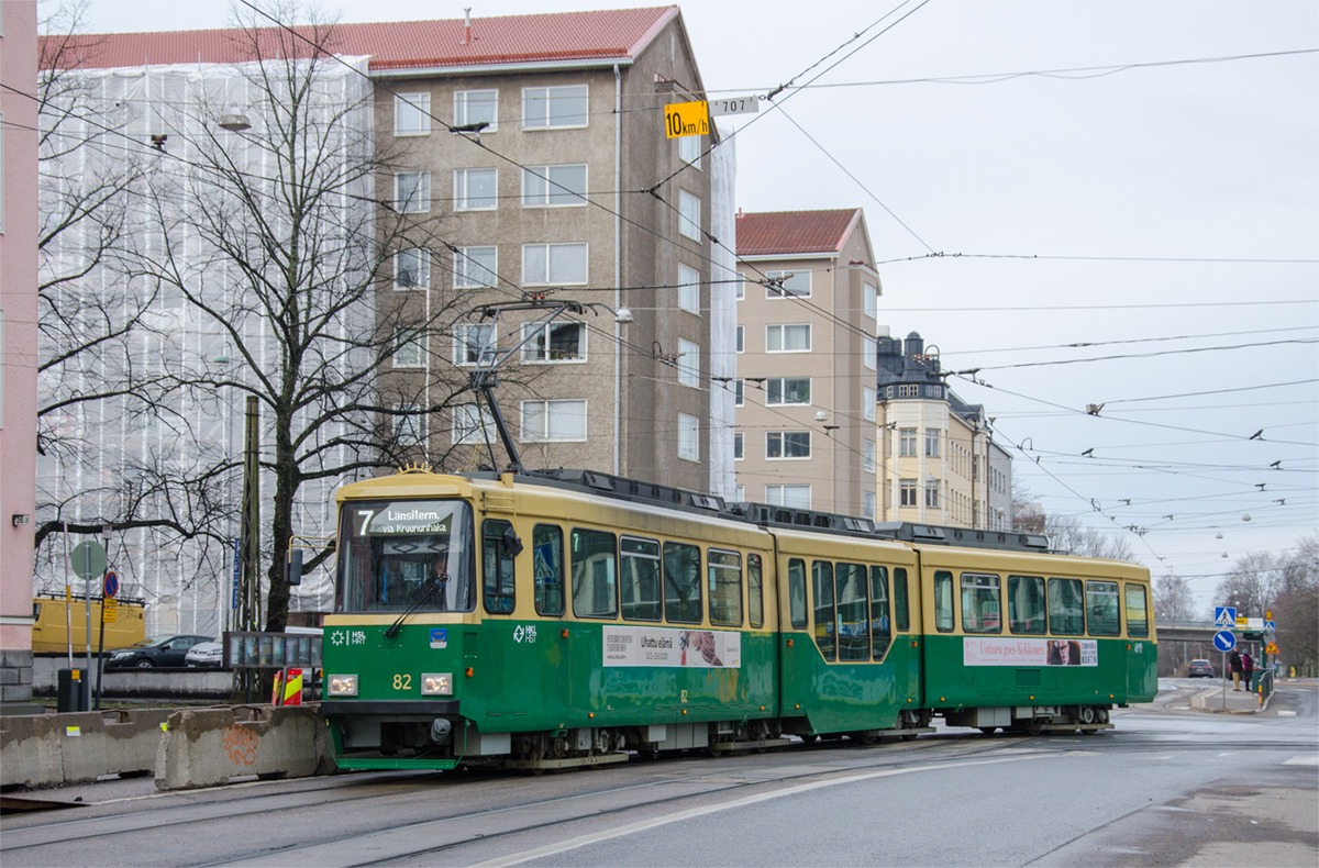 Хельсинки, Valmet MLNRV2 № 82