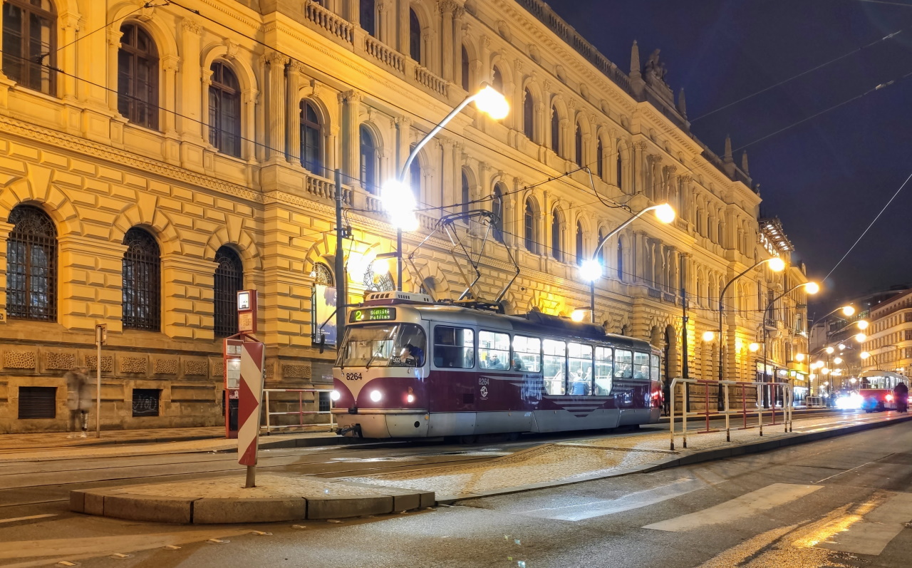 Прага, Tatra T3R.PLF № 8264