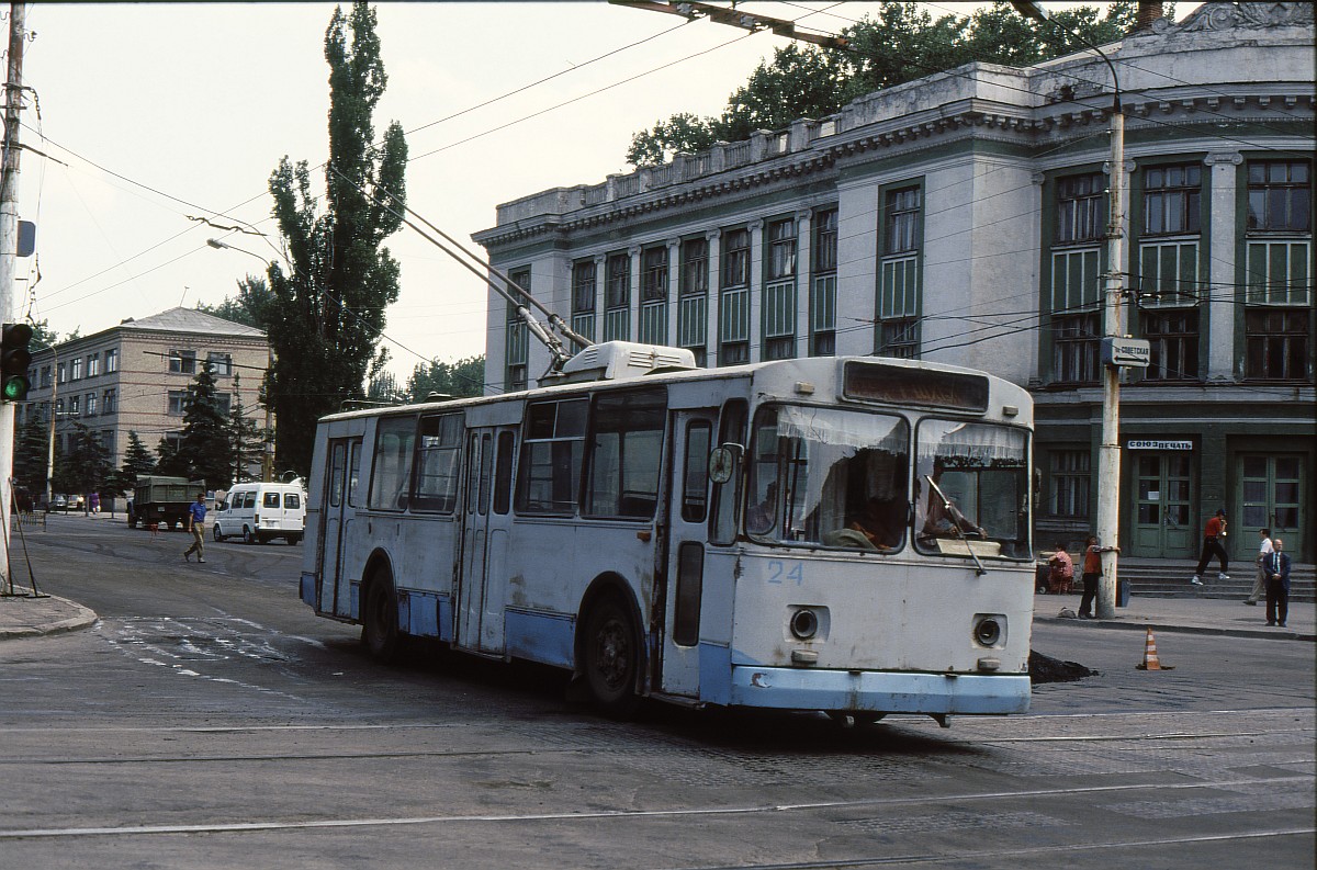 Shakhty, ZiU-682V nr. 24; Shakhty — Shakhty trolleybus in the 1990s.