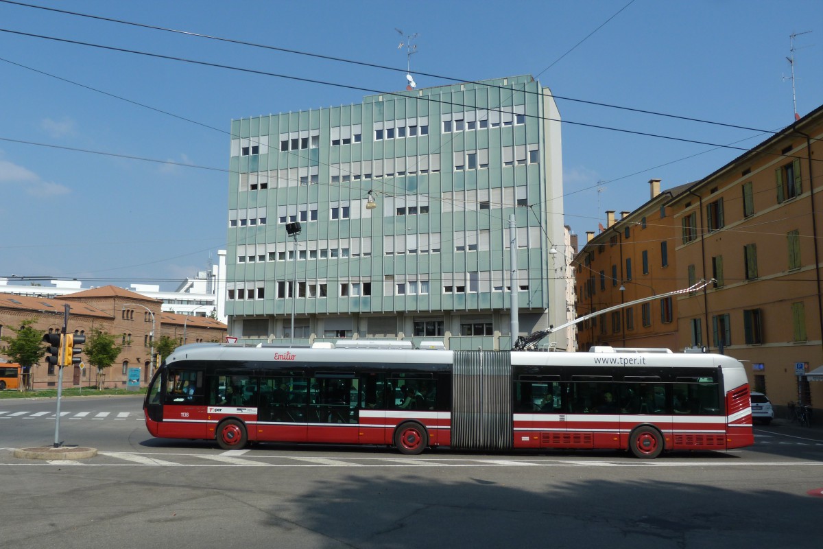 Bologna, Iveco Crealis Neo 18 № 1138