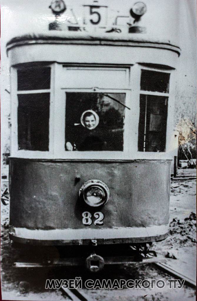 Samara, Kh č. 82; Samara — Historical photos — Tramway and Trolleybus (1942-1991)