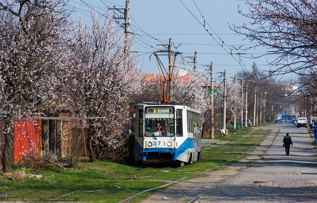 Taganrog, 71-608K č. 371