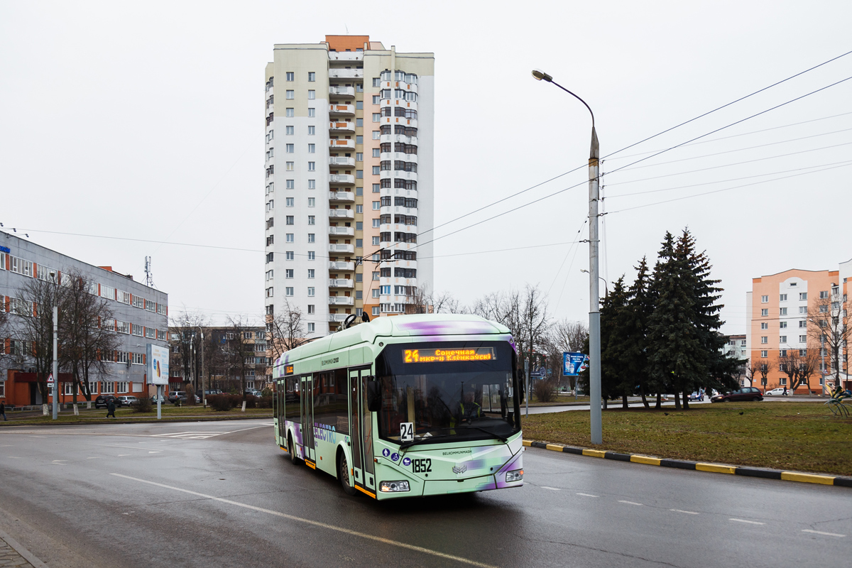 Гомель, БКМ 32100D № 1852