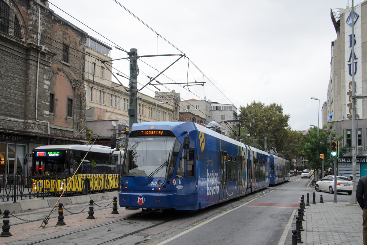 Istanbul, Bombardier Flexity Swift № 747