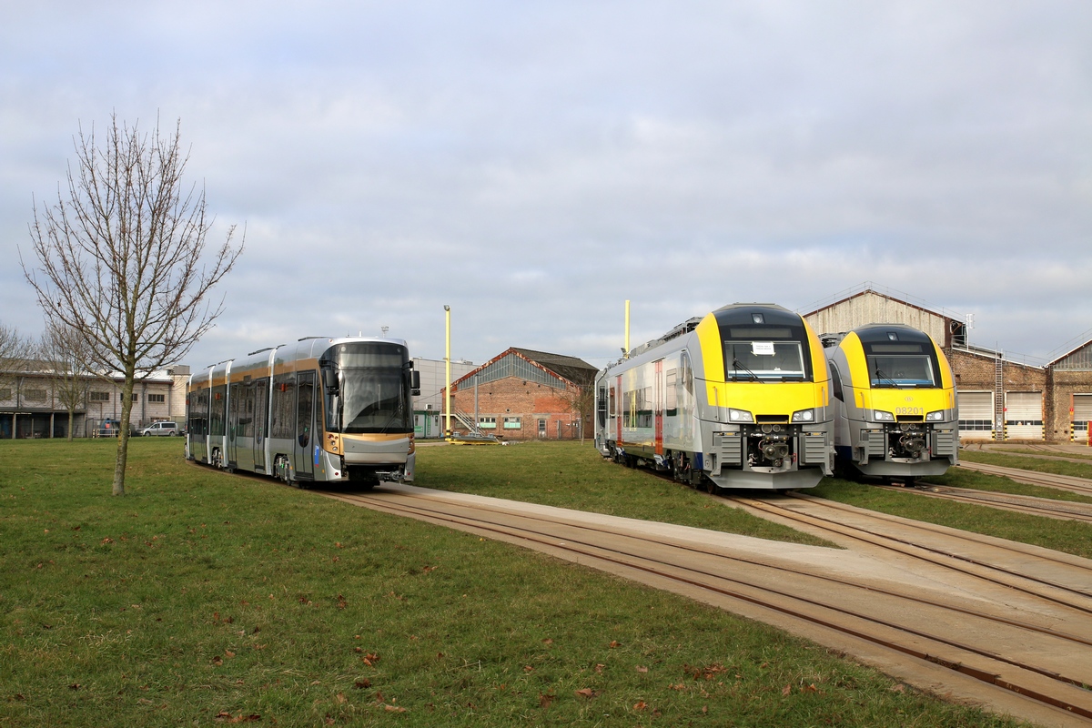 Brussels, Bombardier T3000 # 3147; Brugge — Tram factory