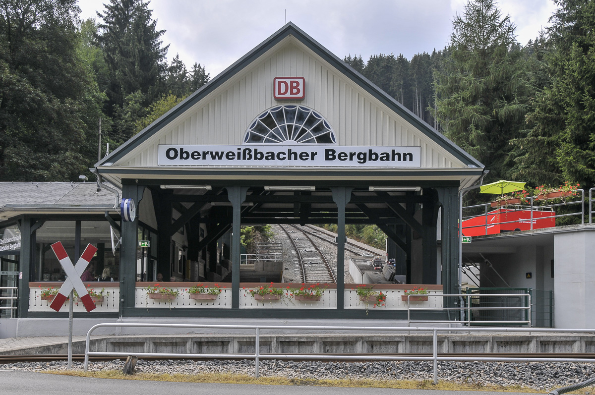 Обервайсбах — Линия и инфраструктура фуникулёра Обстфельдершмиде — Лихтенхайн