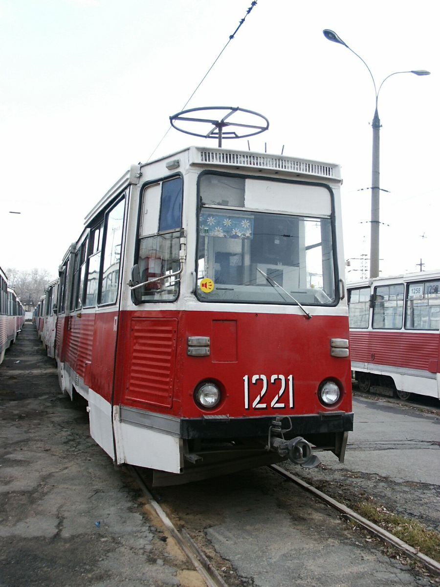 Челябинск, 71-605 (КТМ-5М3) № 1221