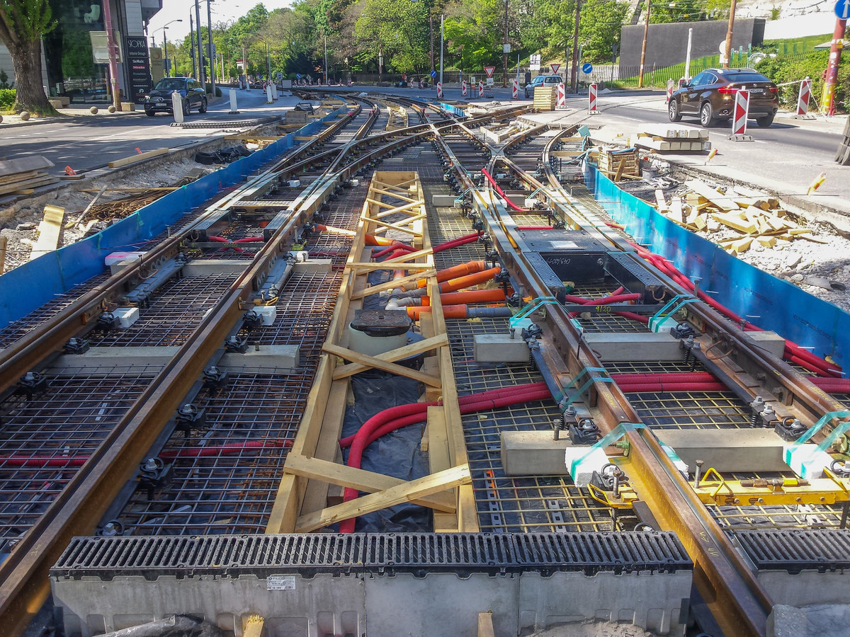 Bratislava — Modernization of Karlova Ves line; Bratislava — Rails replacement on the triangle near Tunnel