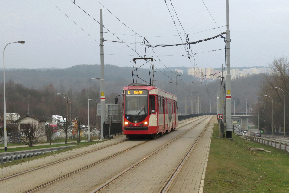 Гданьск, Duewag N8C-MF 01 № 1137; Гданьск — Трамвайные линии и инфраструктура