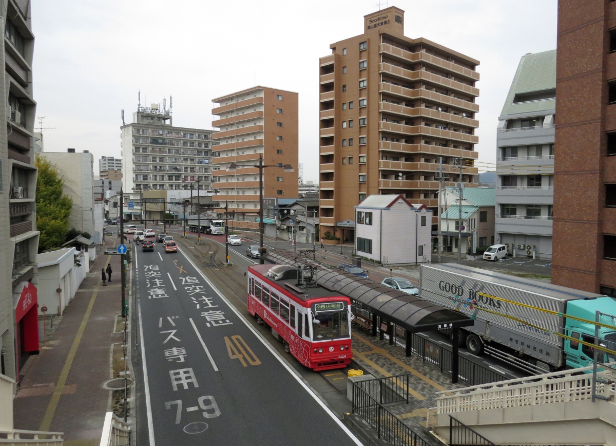 Окаяма — Трамвайные линии и инфраструктура
