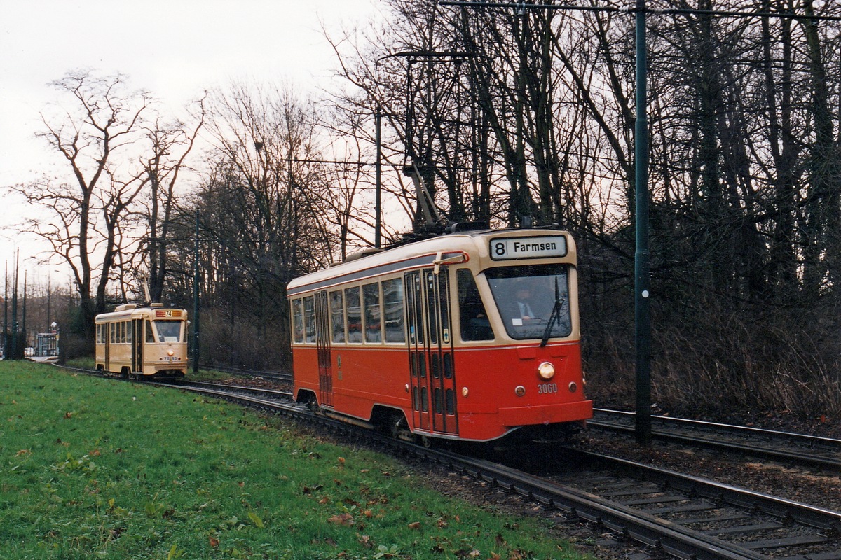 Brussels, BN PCC series 7000 nr. 3060; Brussels — Excursion with 3060-7047-7064-7093-7162 (28/01/1995)