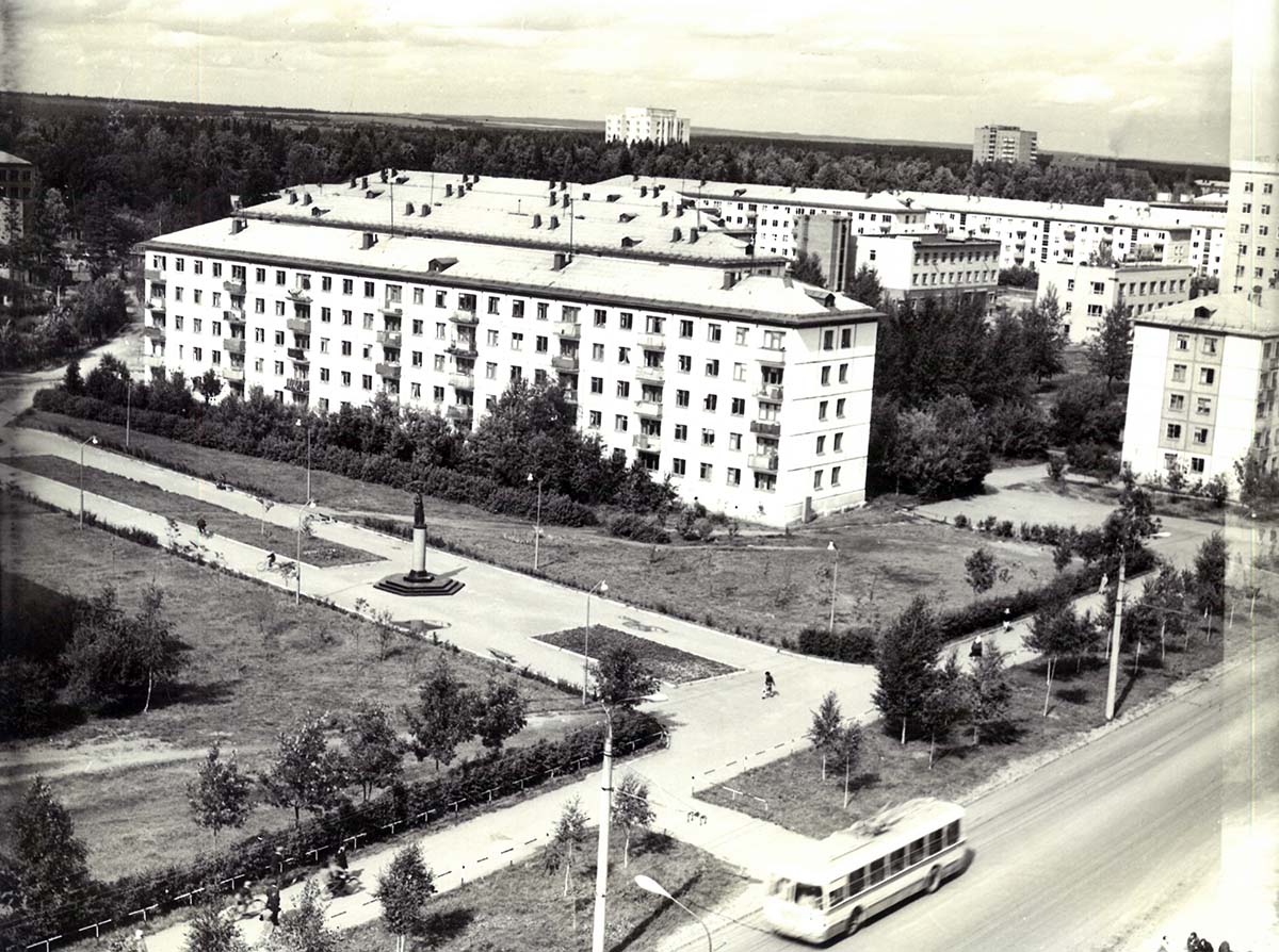 Izsevszk — Electric transit lines; Izsevszk — Old photos