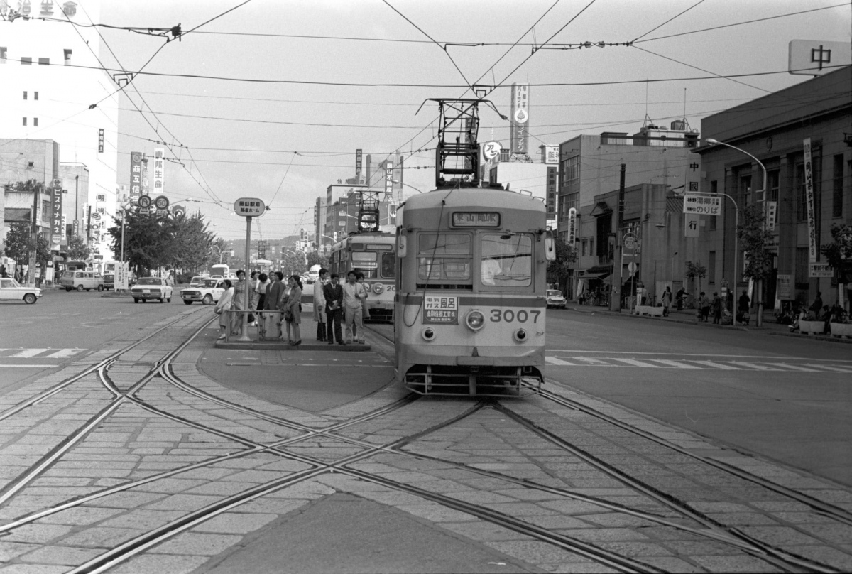 Окаяма, Utsunomiya Sharyō № 3007; Окаяма — Старые фотографии; Окаяма — Трамвайные линии и инфраструктура