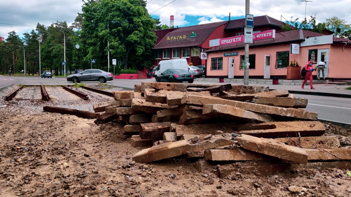 Kyjiw — Rebuilding of the tram line (Almatynska street)