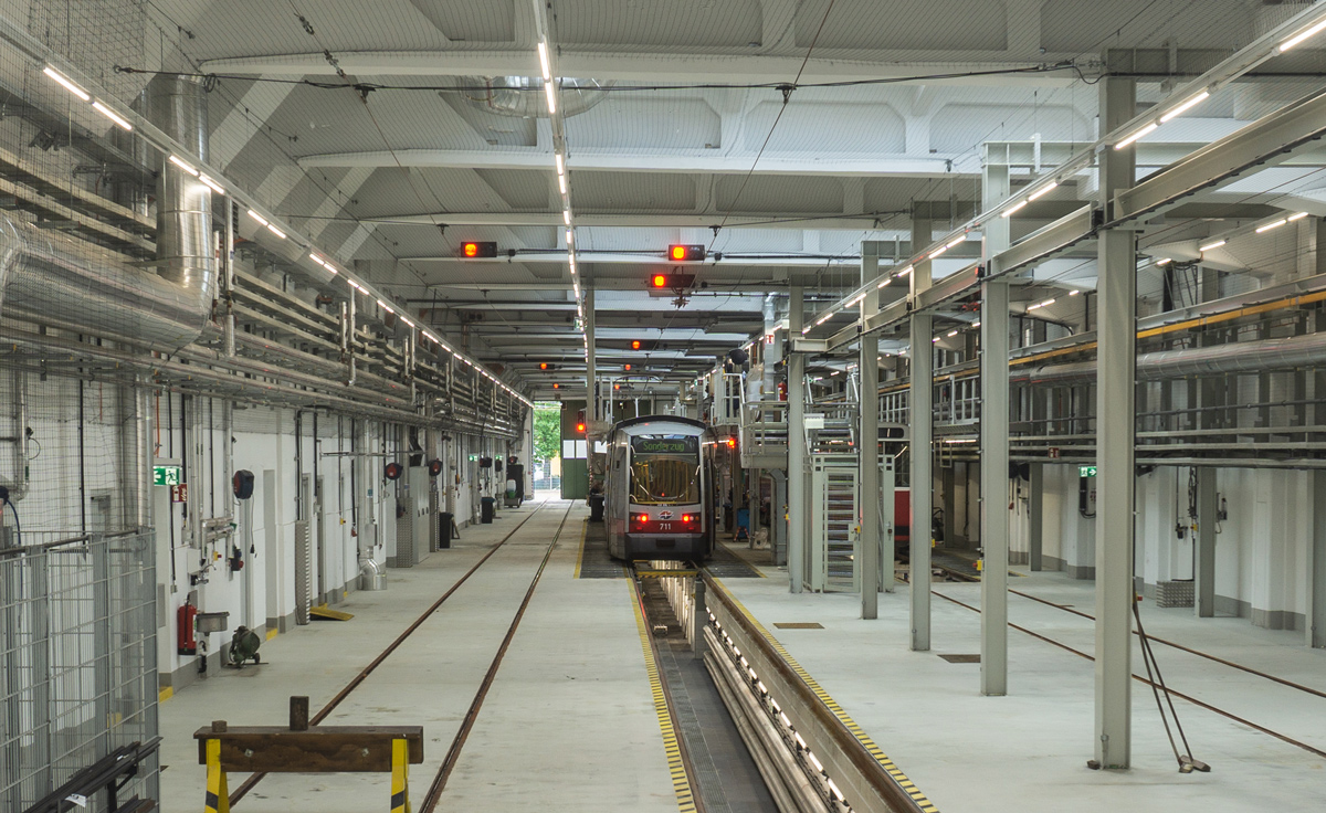 Vienna, Siemens ULF-B1 № 711