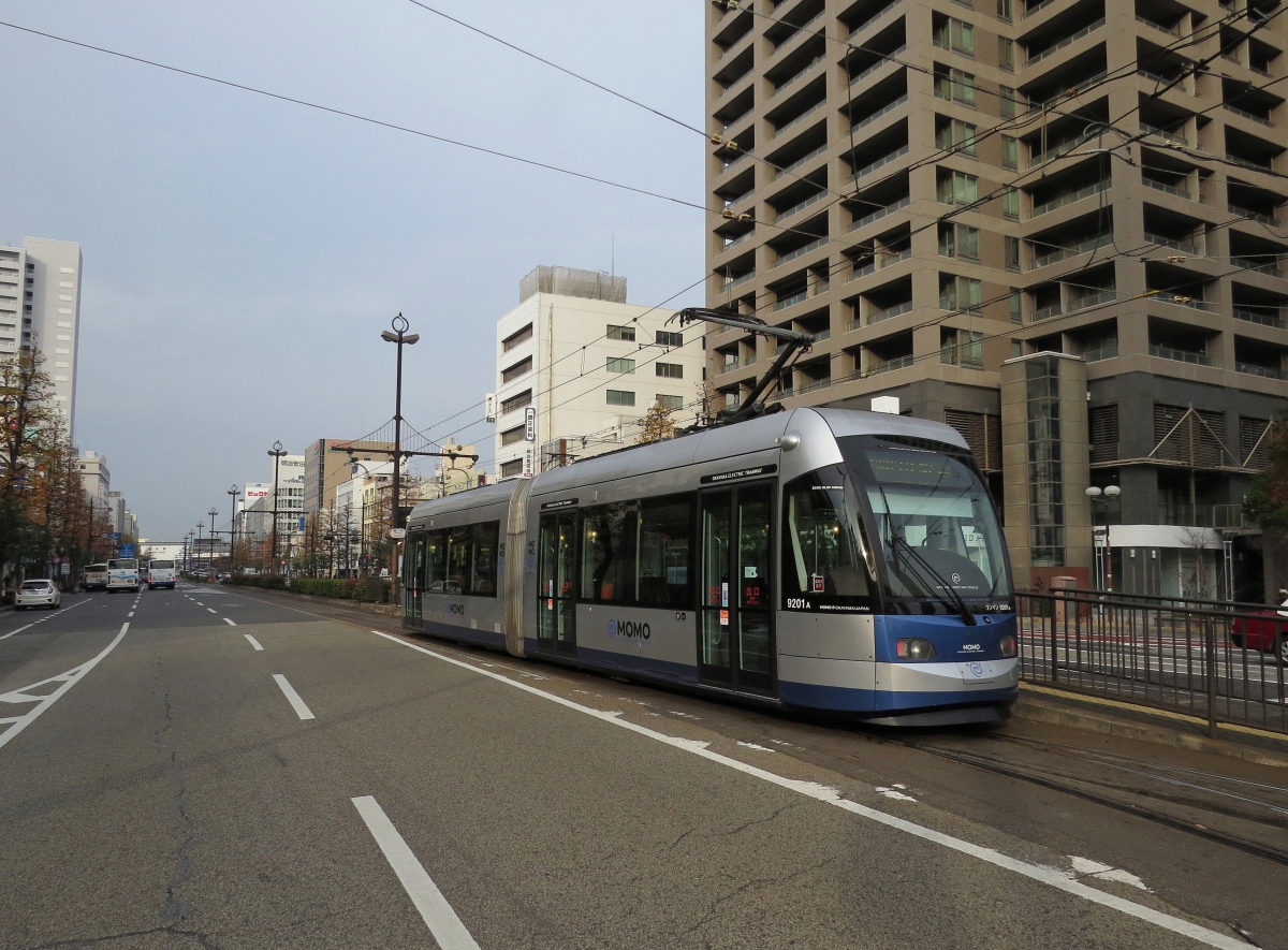 Окаяма, Niigata Transys № 9201