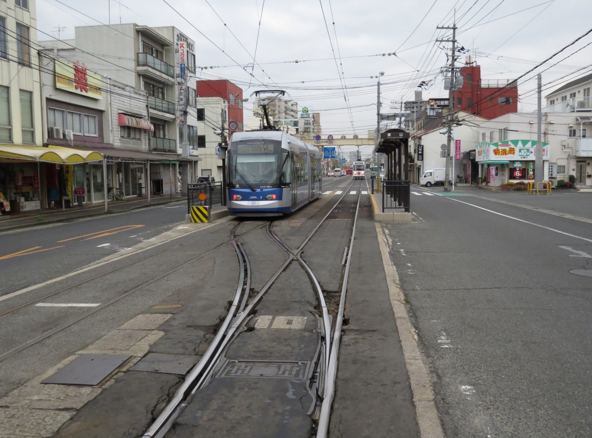 Окаяма, Niigata Transys № 1011; Окаяма — Трамвайные линии и инфраструктура