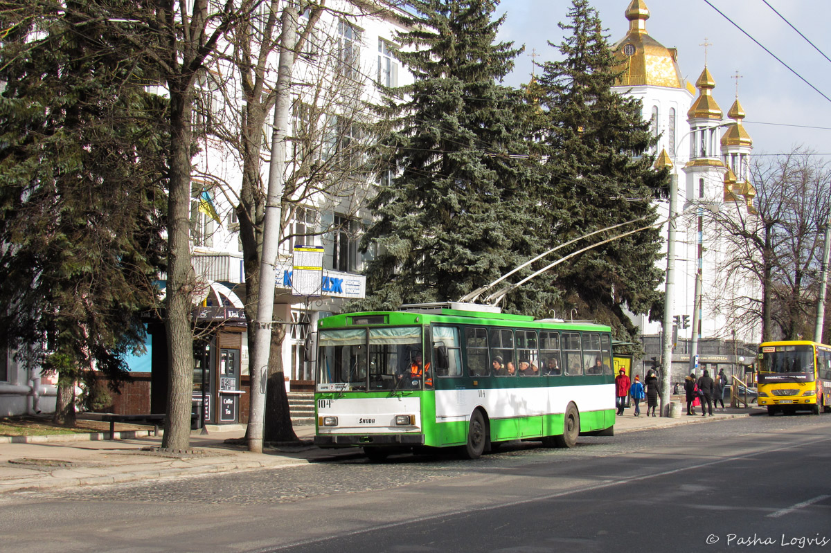 Rivne, Škoda 14Tr89/6 # 104