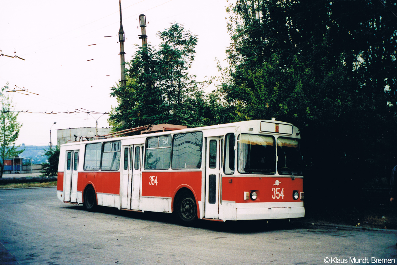 Алчевск, ЗиУ-682В-013 [В0В] № 354; Алчевск — Старые фотографии: Серии иностранных авторов