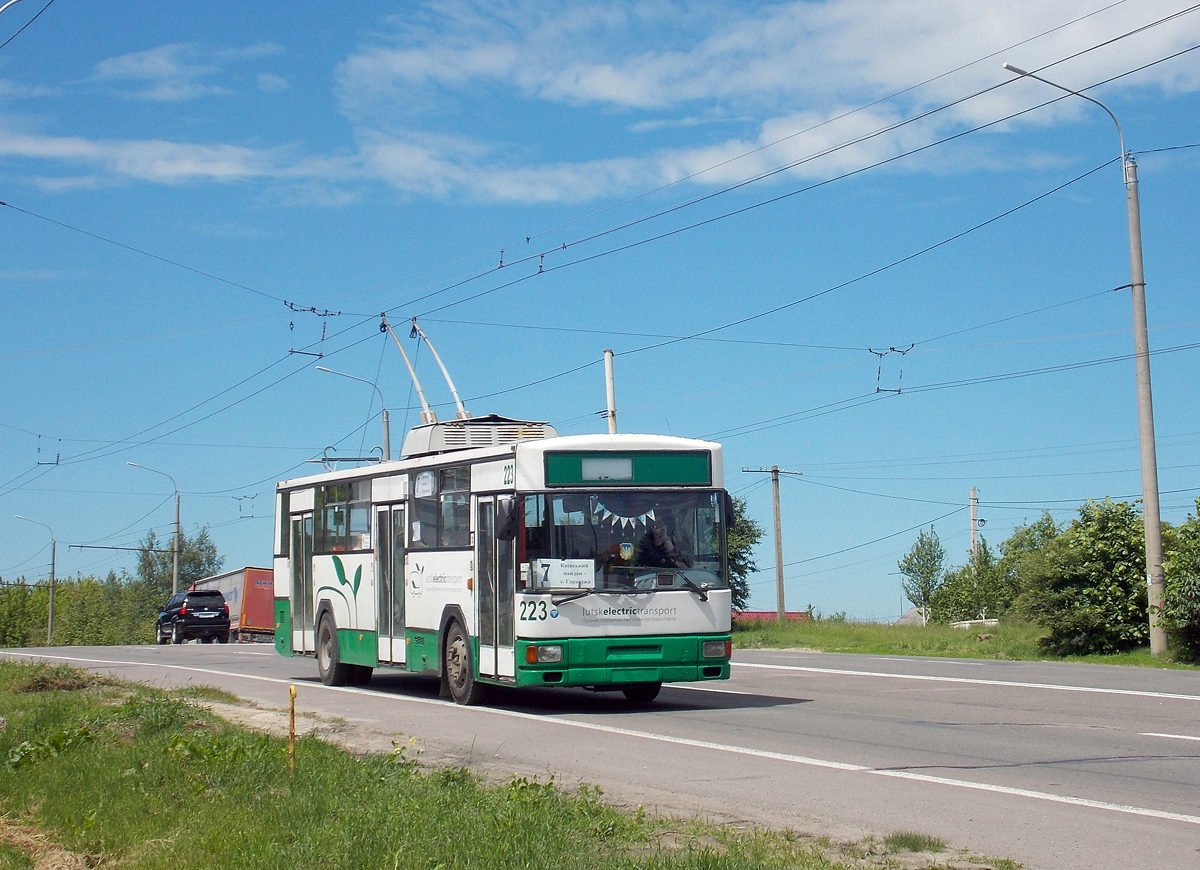 Луцк, MPK/Jelcz 120MT № 223; Луцк — Проводное воскресение, маршруты на с. Гаразджа