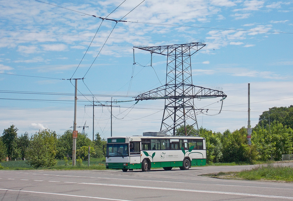 Луцк, MPK/Jelcz 120MT № 221; Луцк — Проводное воскресение, маршруты на с. Гаразджа