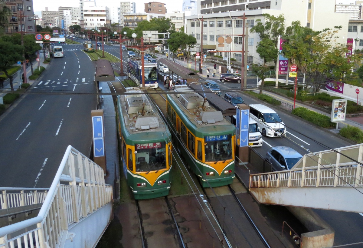 Кагосима, Kyūshū Ryokaku Tetsudō № 2121; Кагосима, Kyūshū Ryokaku Tetsudō № 2122; Кагосима — Трамвайные линии и инфраструктура