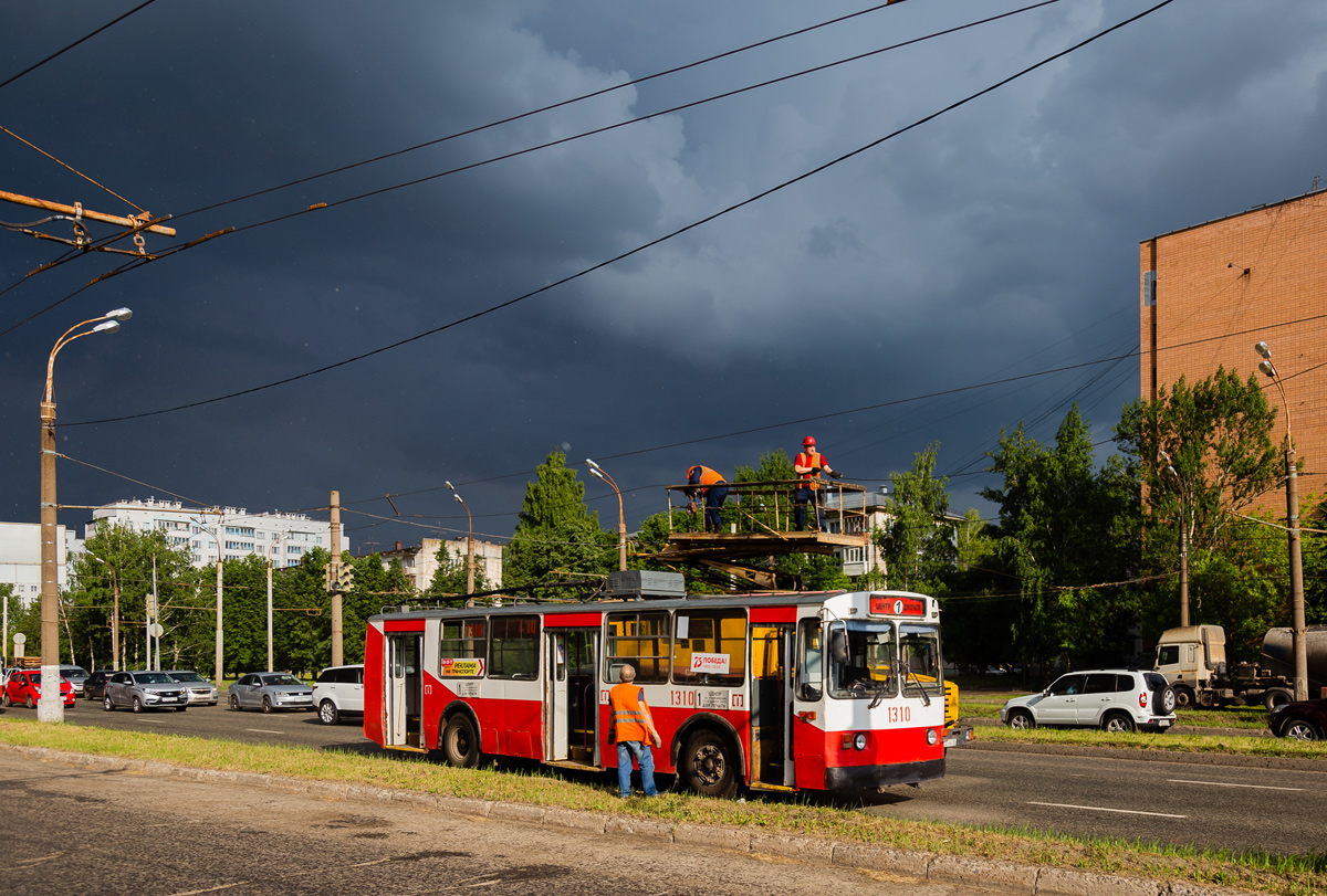 Ижевск, ЗиУ-682В-012 [В0А] № 1310; Ижевск — Разные фотографии