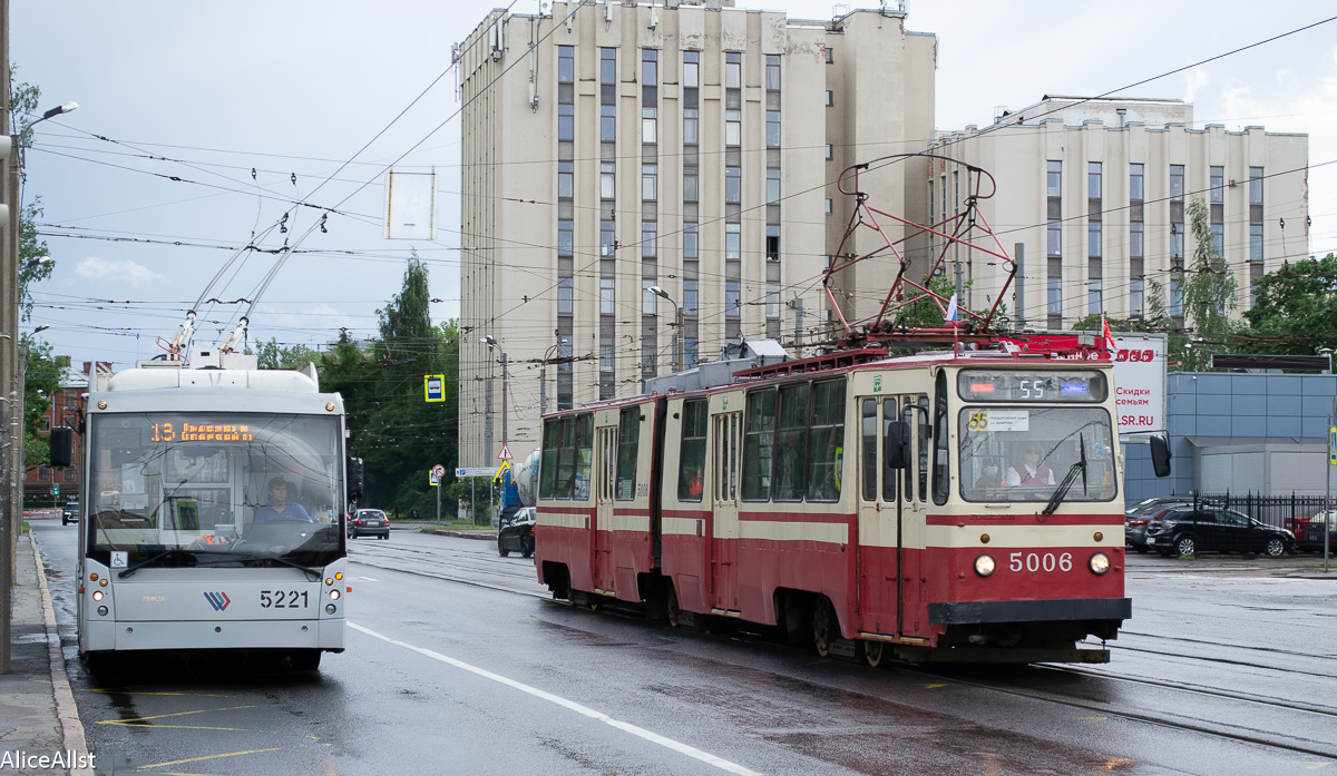 Санкт-Петербург, Тролза-5265.00 «Мегаполис» № 5221; Санкт-Петербург, ЛВС-86К № 5006