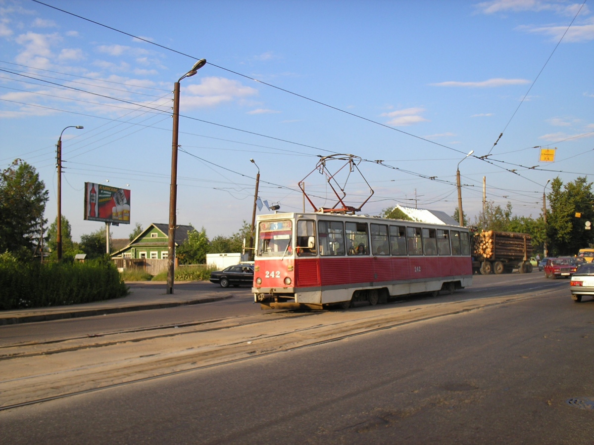 Tverė, 71-605A nr. 242; Tverė — Tver tramway in the early 2000s (2002 — 2006)