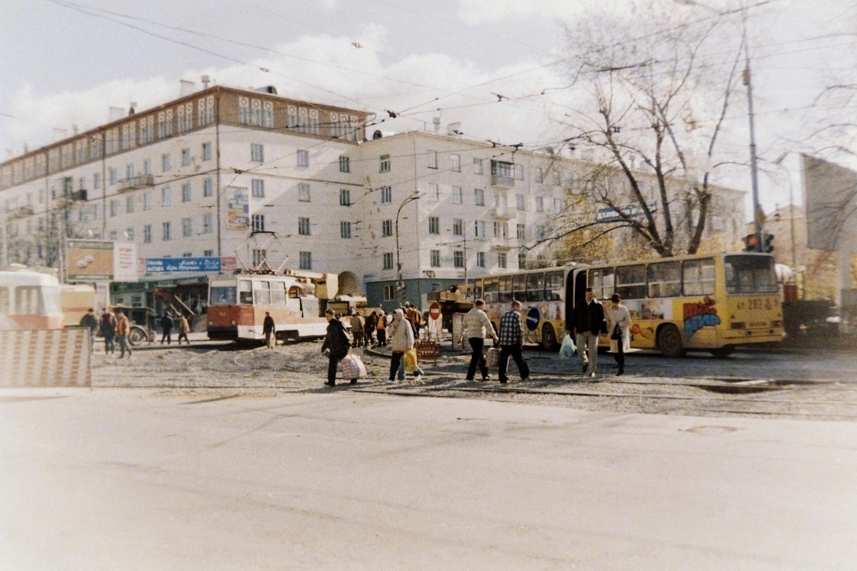 Екатеринбург, ВТК-10 № 942; Екатеринбург — Ремонты