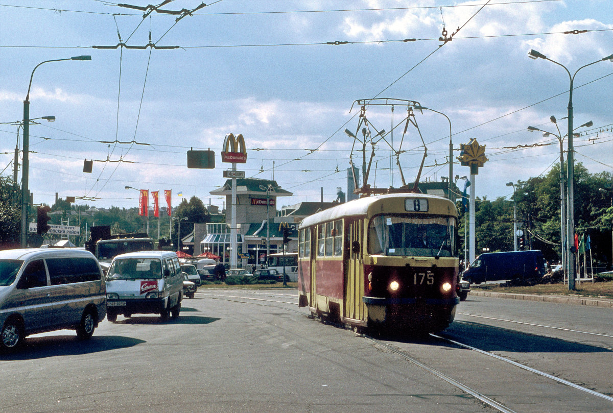 Донецк, Tatra T3SU № 175 (4175); Донецк — Фотографии Питера Хэзелдайна — 08.2001