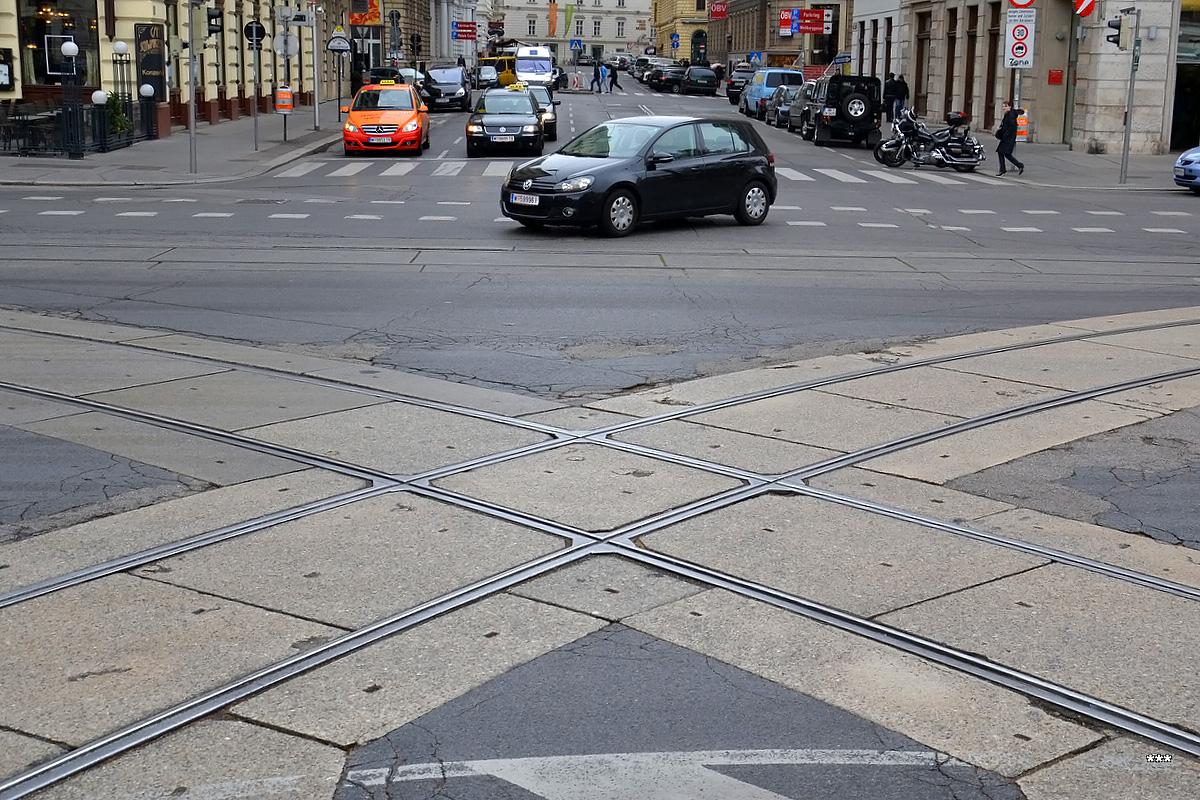 Vídeň — Miscellaneous photos; Vídeň — Tram lines