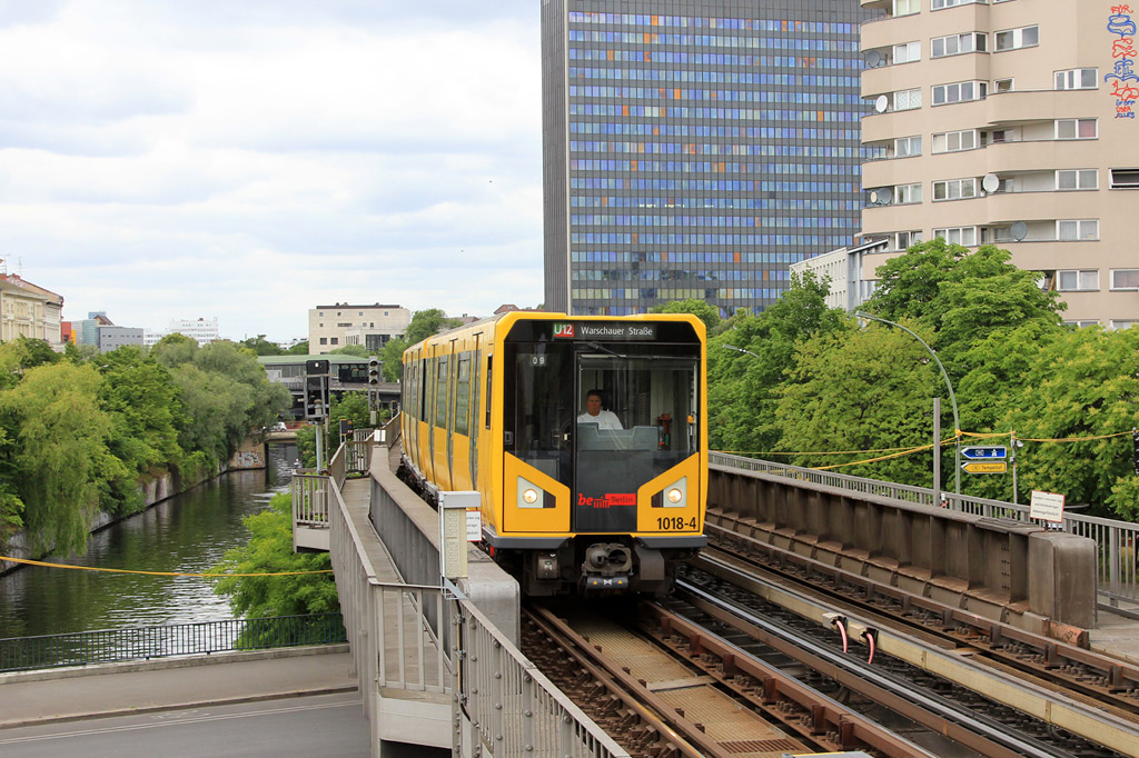 Берлин, BVG HK 06 № 1018