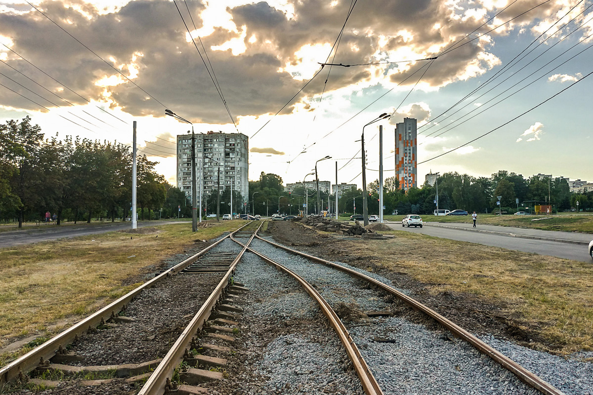 Киев — Реконструкция скоростного трамвая: нескоростной участок; Киев — Трамвайные линии: Скоростной трамвай