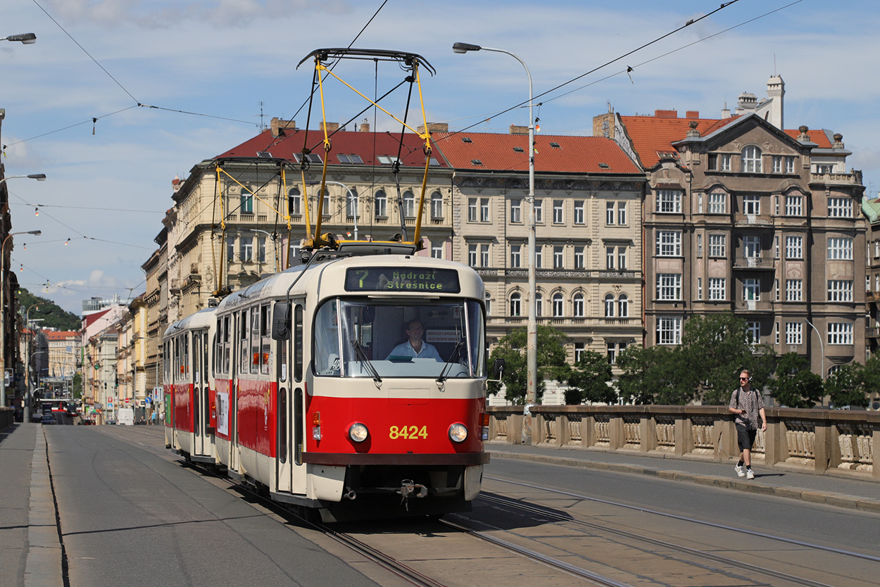 Прага, Tatra T3R.P № 8424