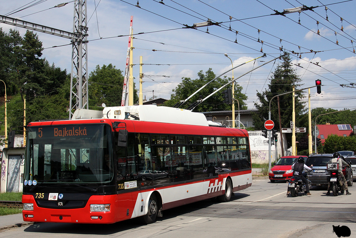 Prešov, Škoda 30Tr SOR # 735; Prešov — Trolleybus & Electrified Railroad Crossings
