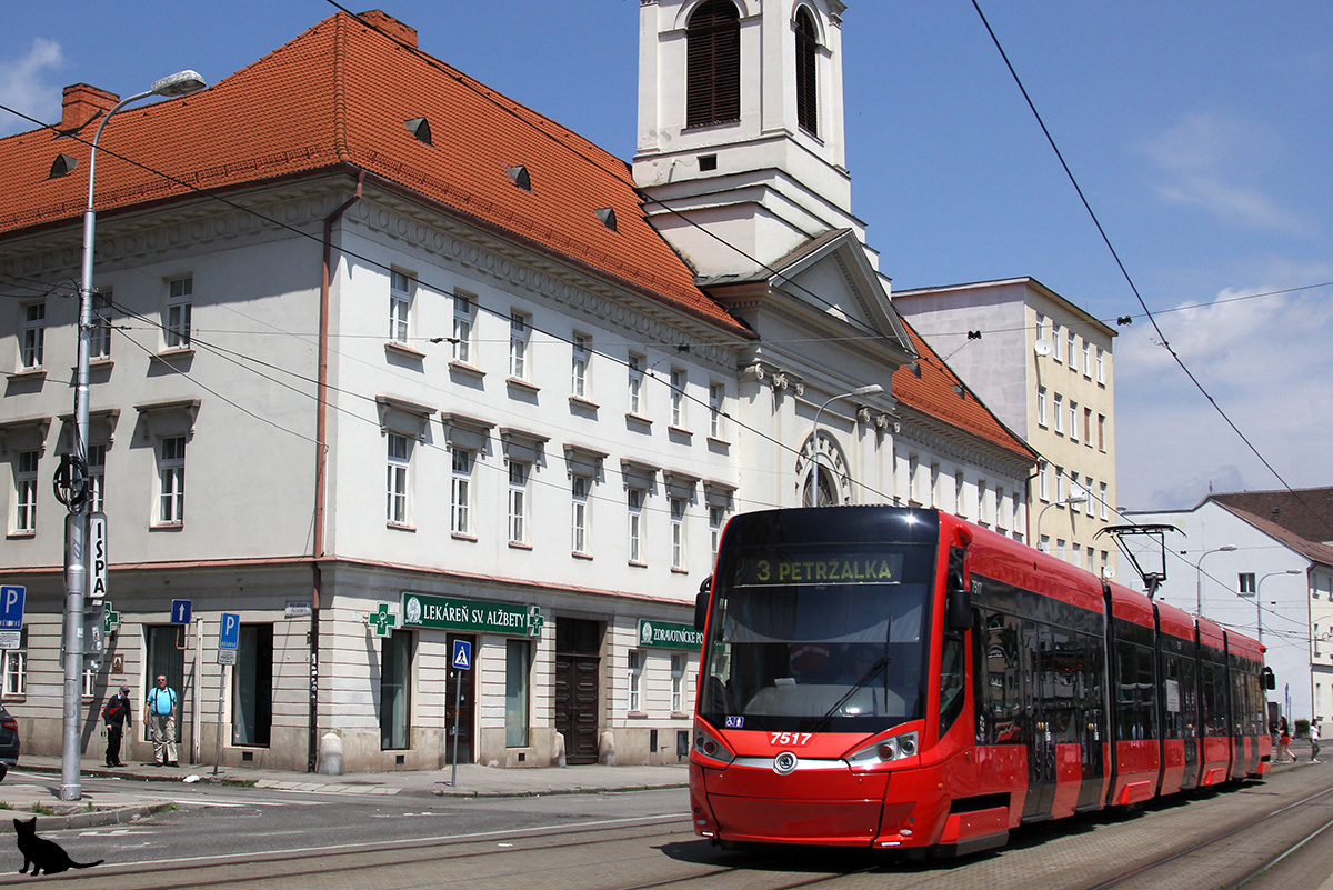 Bratislava, Škoda 30T ForCity Plus N°. 7517