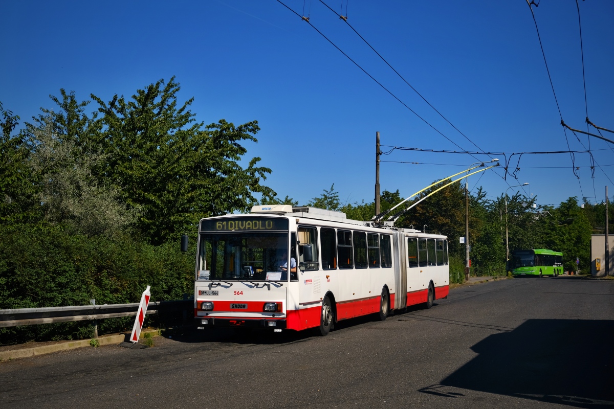 Ústí nad Labem, Škoda 15Tr13/6M # 564