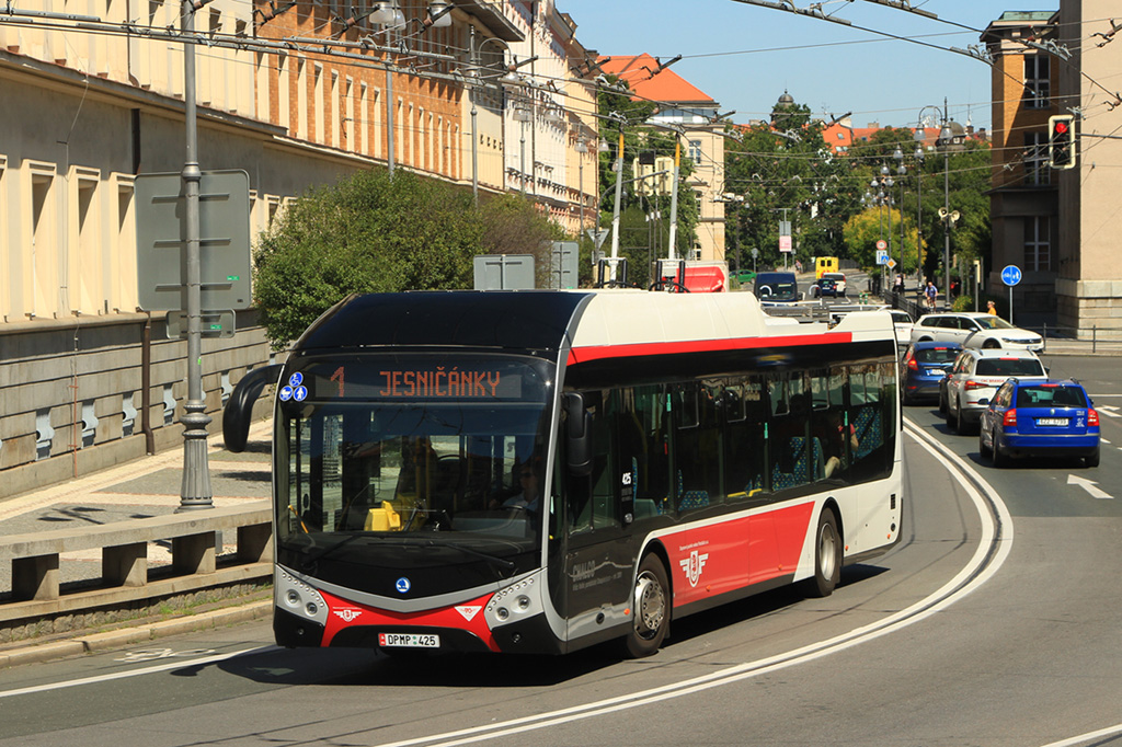 Пардубице, Škoda 32Tr SOR № 425