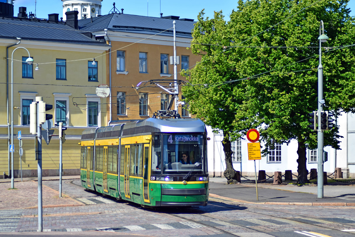 Хельсинки, Škoda ForCity Smart Artic MLNRV3 № 437